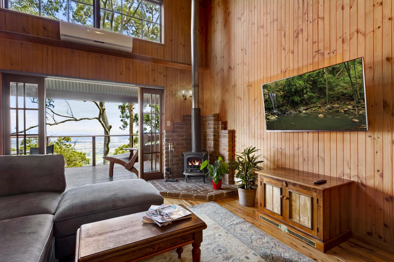 North Tamborine QLD Accommodation Cairns