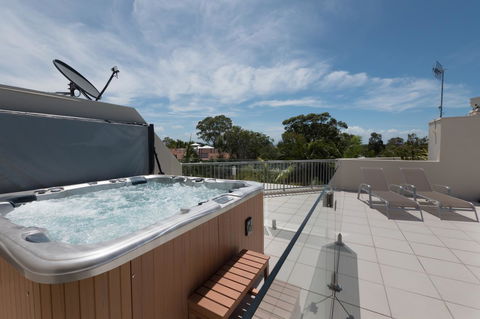 Noosa Tropicana - Accommodation Cairns 38