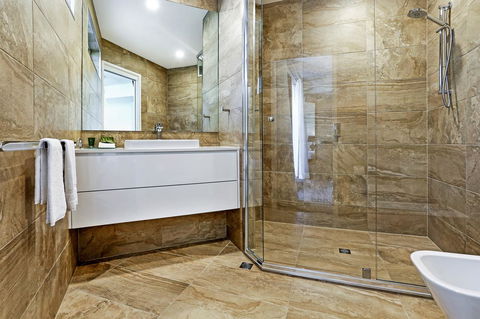 Noosa Tropicana - Accommodation Cairns 28