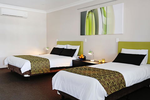 Drovers Motor Inn - Accommodation Cairns 1