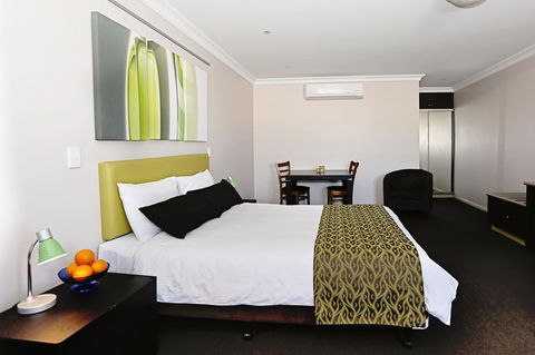 Drovers Motor Inn - Accommodation Cairns 9