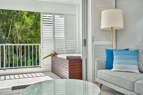 Palm Cove Paradise - Couples Spa Beach Getaway - Accommodation Cairns 8