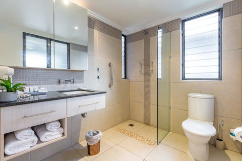 Sea Point On Trinity Beach - Accommodation Cairns 20