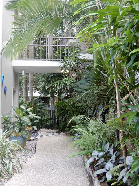 Sea Point On Trinity Beach - Accommodation Cairns 25
