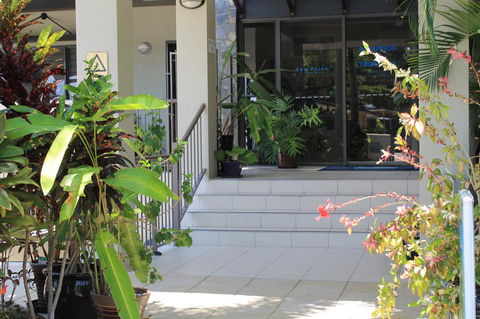 Sea Point On Trinity Beach - Accommodation Cairns 2