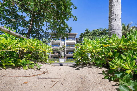 Sea Point On Trinity Beach - Accommodation Cairns 9