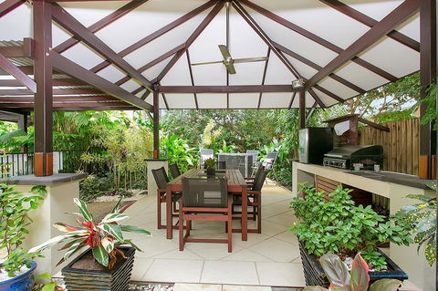 Sea Point On Trinity Beach - Accommodation Cairns 26