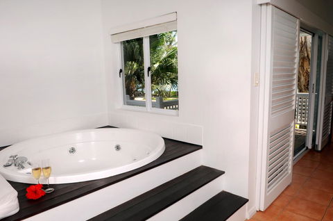 The Reef House Adults Retreat - Enjoy 28 Complimentary Inclusions - Accommodation Cairns 28