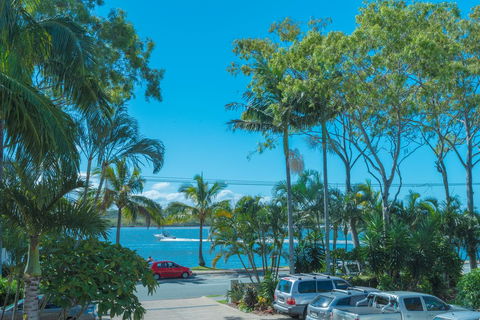 Munna Beach Apartments - Accommodation Cairns 9