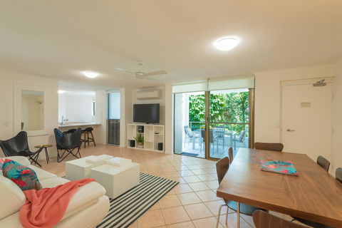 Munna Beach Apartments - Accommodation Cairns 37