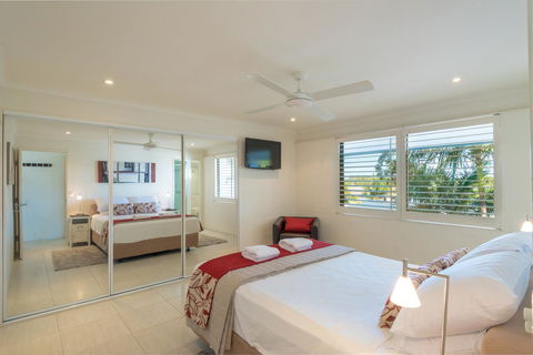 Munna Beach Apartments - Accommodation Cairns 23