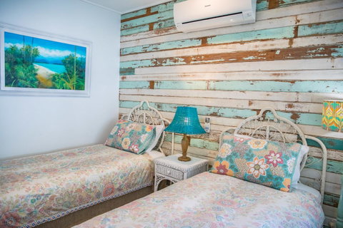 Jamaica Beach House - Accommodation Cairns 22