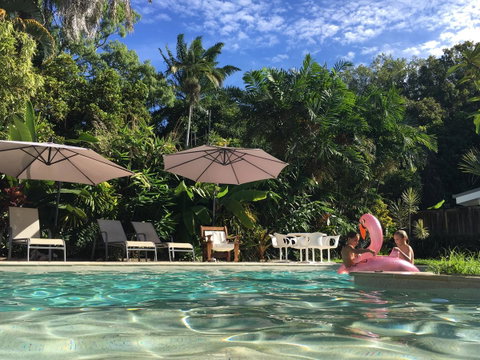 Jamaica Beach House - Accommodation Cairns 2