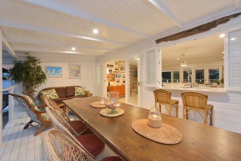 Jamaica Beach House - Accommodation Cairns 36
