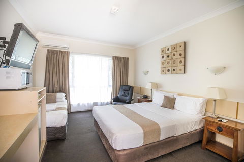 Emerald Maraboon Motor Inn - Accommodation Cairns 40