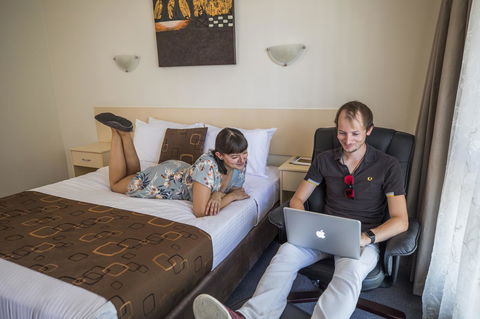Emerald Maraboon Motor Inn - Accommodation Cairns 35