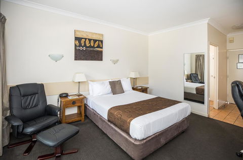 Emerald Maraboon Motor Inn - Accommodation Cairns 36