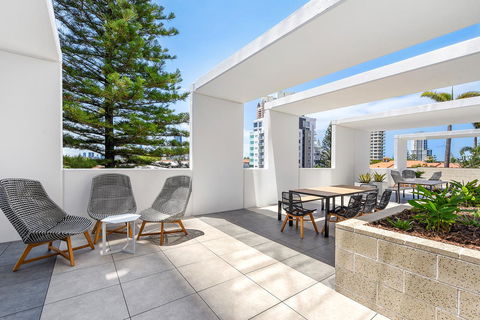 Qube Broadbeach - Accommodation Cairns 20