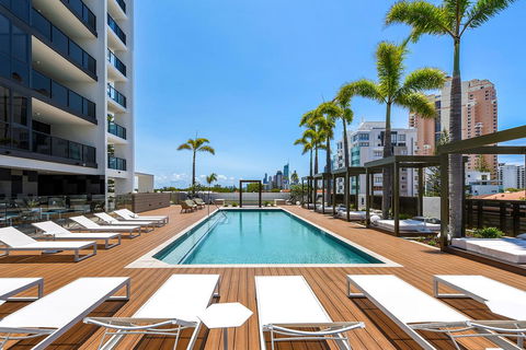 Qube Broadbeach - Accommodation Cairns 31