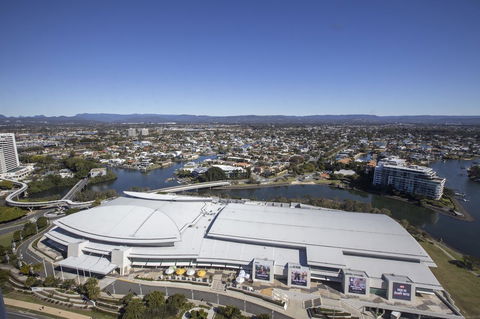 Qube Broadbeach - Accommodation Cairns 4