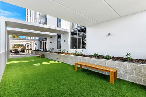 Qube Broadbeach - Accommodation Cairns 19
