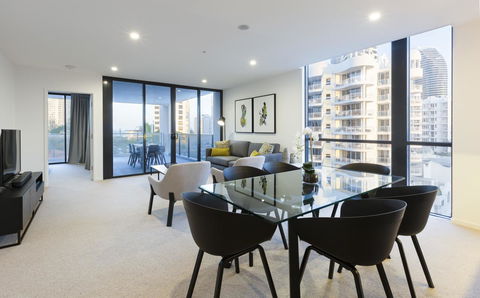 Qube Broadbeach - Accommodation Cairns 42