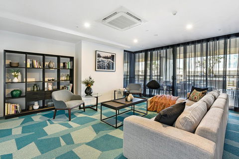 Qube Broadbeach - Accommodation Cairns 33