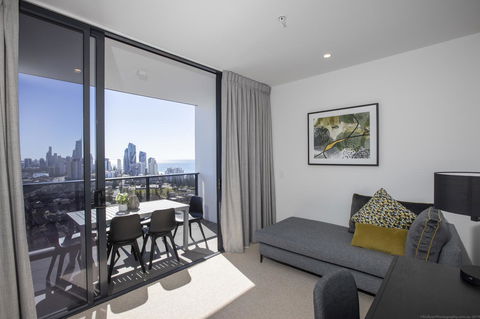Qube Broadbeach - Accommodation Cairns 3