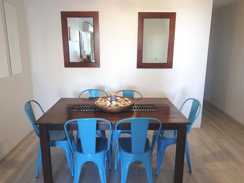 Casablanca Beachfront Apartments - Accommodation Cairns 4