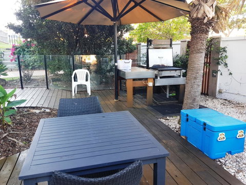 Casablanca Beachfront Apartments - Accommodation Cairns 3