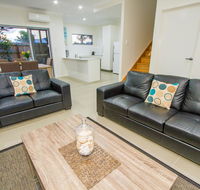 Agnes Sails - Accommodation Cairns