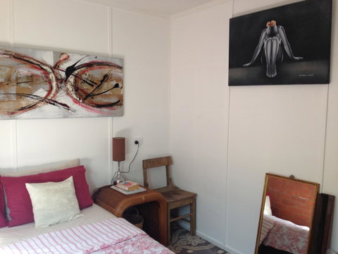 XYL Pets Friendly Seaside Boutique Guesthouse - Accommodation Cairns 13