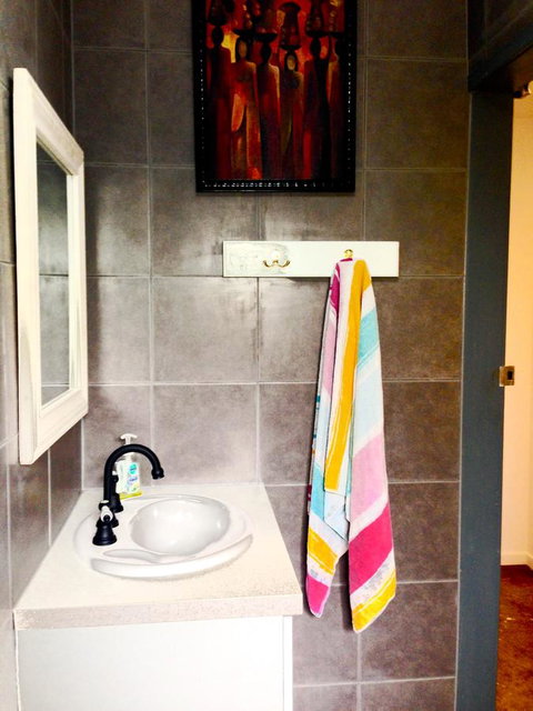 XYL Pets Friendly Seaside Boutique Guesthouse - Accommodation Cairns 4