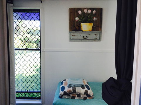 XYL Pets Friendly Seaside Boutique Guesthouse - Accommodation Cairns 7