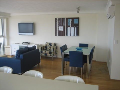 Talisman Apartments - Accommodation Cairns 13