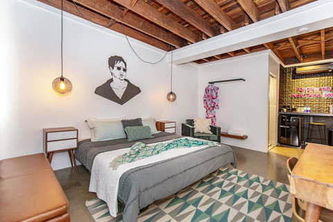 The Pink Hotel Coolangatta - Accommodation Cairns 24