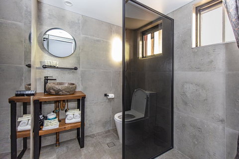 The Pink Hotel Coolangatta - Accommodation Cairns 14