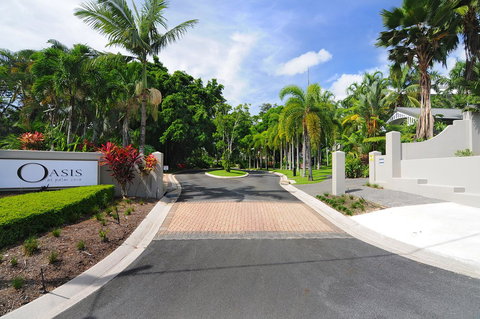 Oasis At Palm Cove - Accommodation Cairns 30