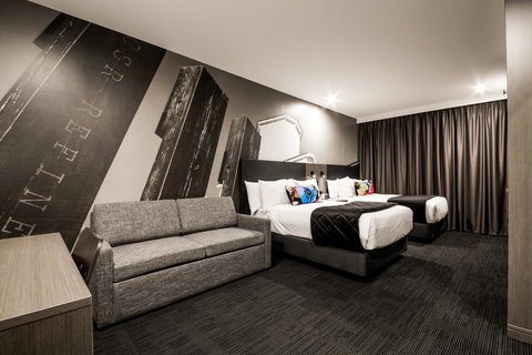 Sage Hotel James Street - Accommodation Cairns 12