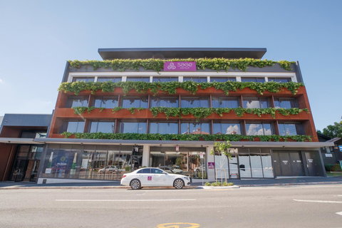 Sage Hotel James Street - Accommodation Cairns 1