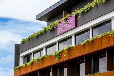 Sage Hotel James Street - Accommodation Cairns 0