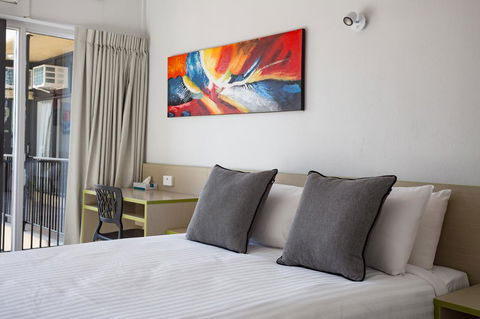 Nightcap At Emerald Star Hotel - Accommodation Cairns 40