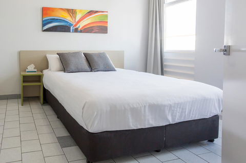 Nightcap At Emerald Star Hotel - Accommodation Cairns 21