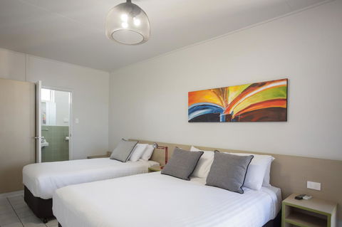 Nightcap At Emerald Star Hotel - Accommodation Cairns 43