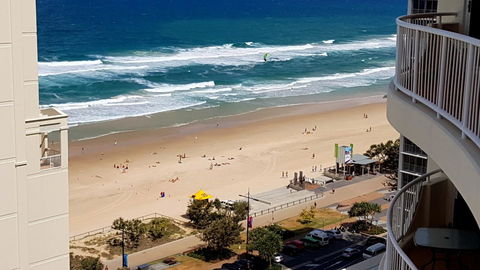 APR Private SUITES MOROC By The Beach - Accommodation Cairns 0