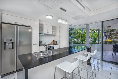 Vision Apartments - Accommodation Cairns 5