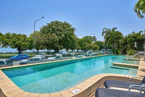 Vision Apartments - Accommodation Cairns 11