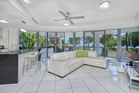 Vision Apartments - Accommodation Cairns 7