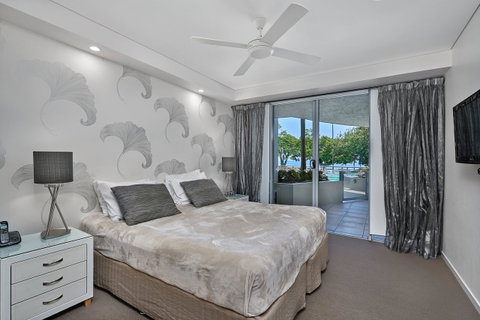 Vision Apartments - Accommodation Cairns 9