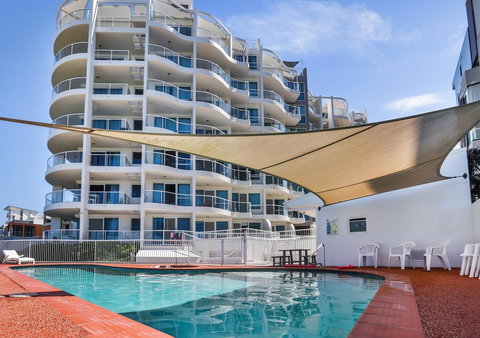 Regency On The Beach - Accommodation Cairns 2